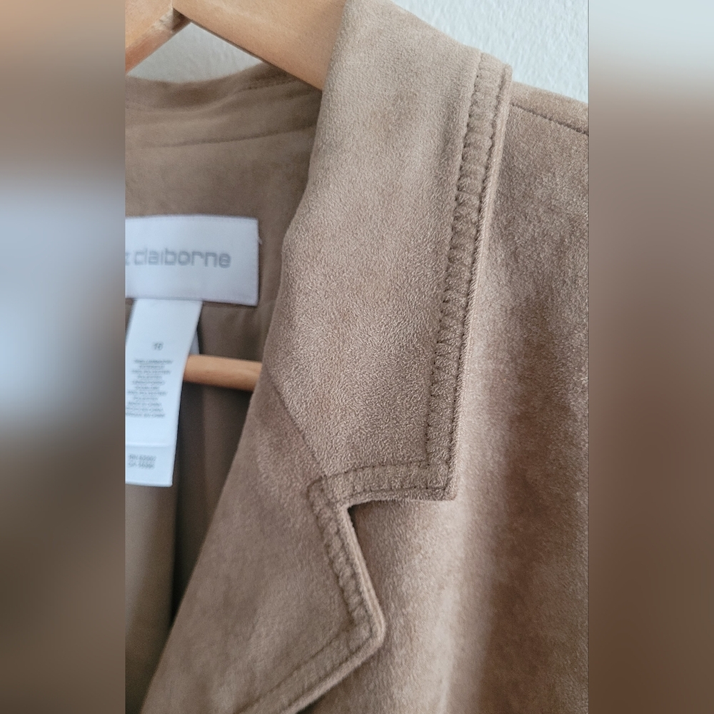 Liz Claiborne classic camel colored faux suede blazer Women's size 16 or XL - Picture 3 of 7